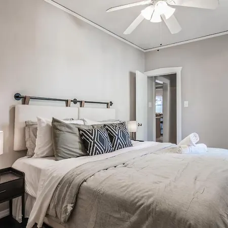 Pearly Gates L 3 Bed L Sleeps 5 L W 2-Car Garage Villa Forest Park Exterior photo